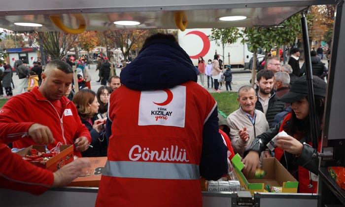 Kızılay Düzce’de deprem sonrası destek çalışmalarını sürdürüyor