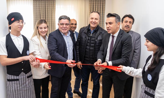 Corendon Hotels & Resorts’den eğitime büyük katkı