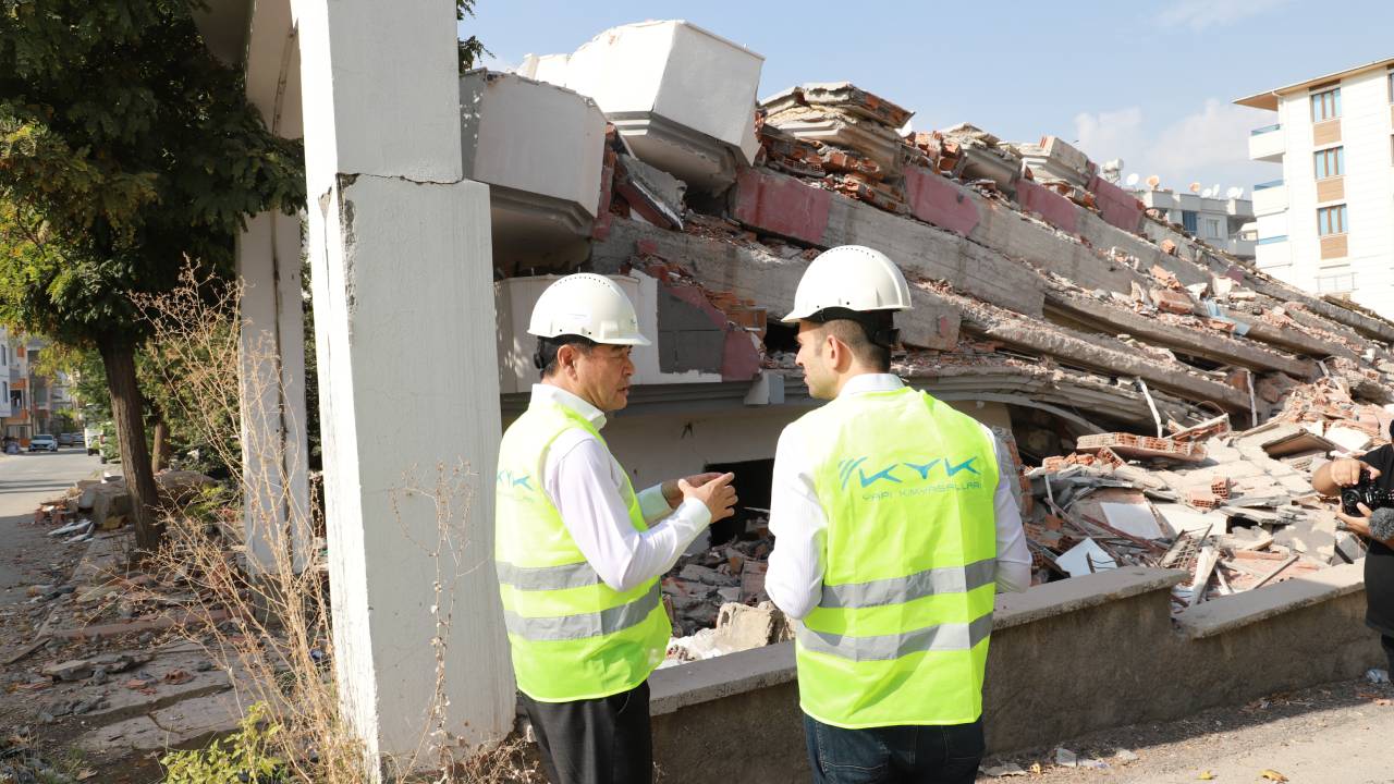 Japon mühendis Yoshinori Moriwaki Gaziantep ve Adıyaman’da deprem eğitimi verdi
