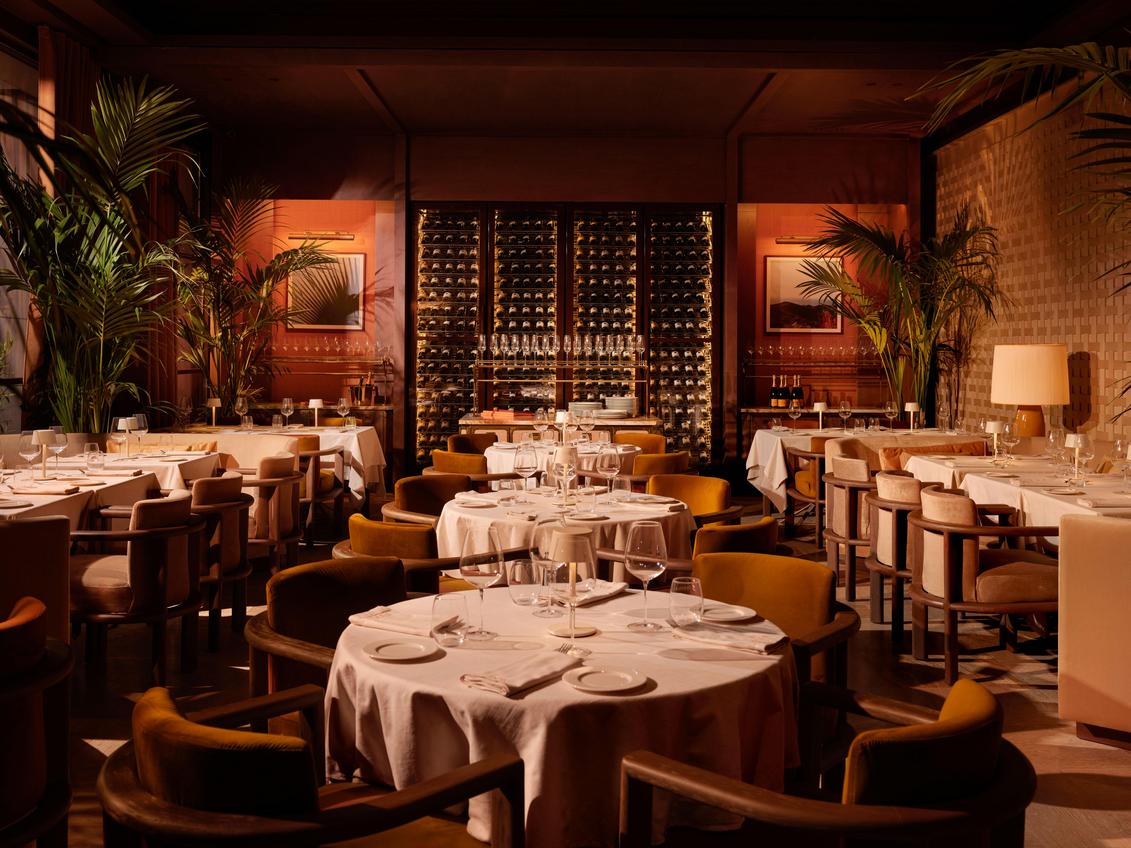 URBANJOBS ESCA Restoranıyla Yılın En İyi Mekan Tasarımını Kazandı