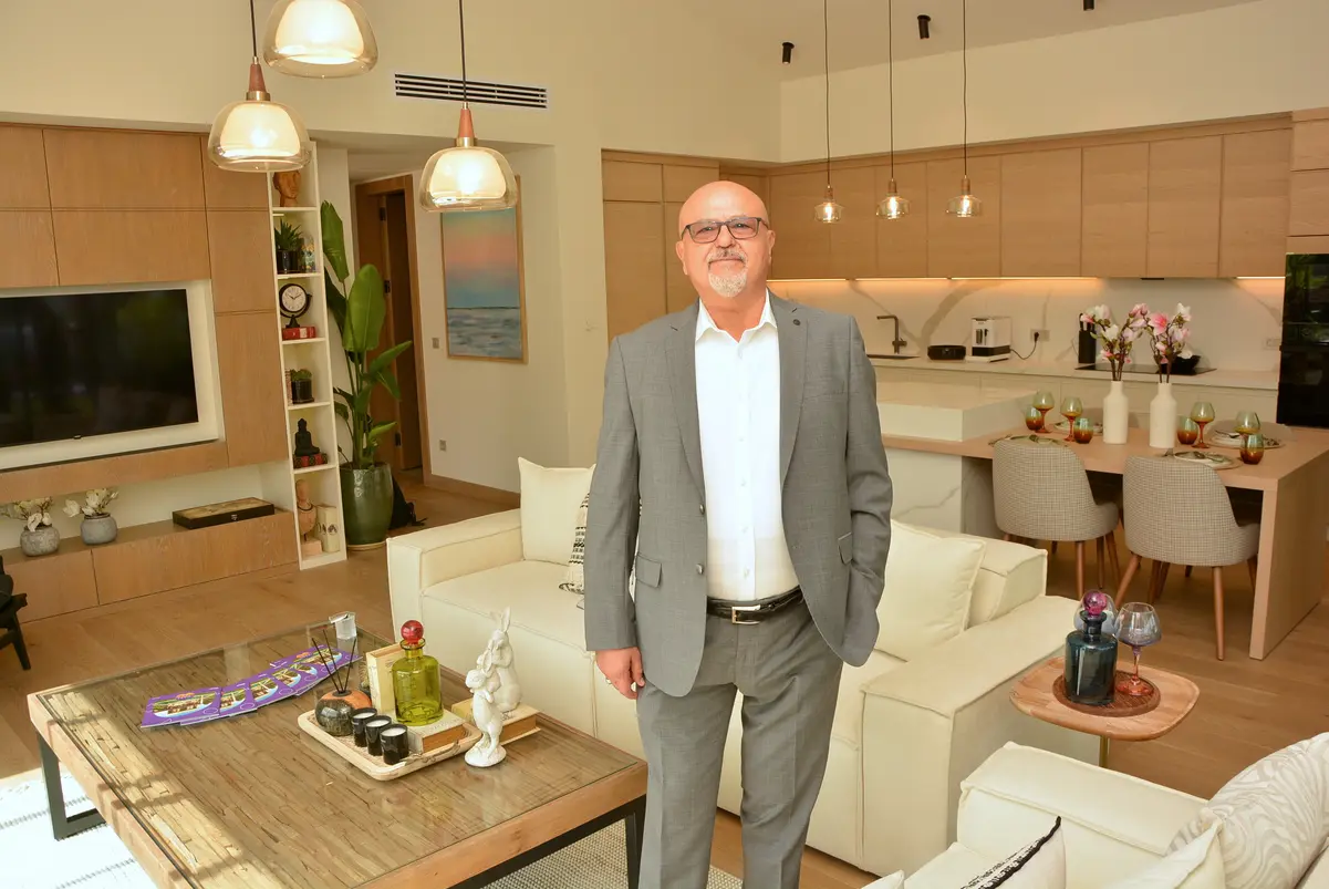 Urla Bademler Yeni Yaşam Trendiyle Dikkat Çekiyor