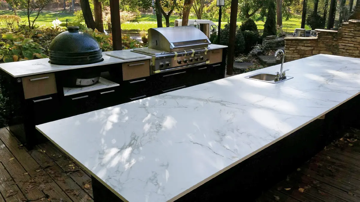 Dekton ile Her Mevsim Konforlu Alanlar